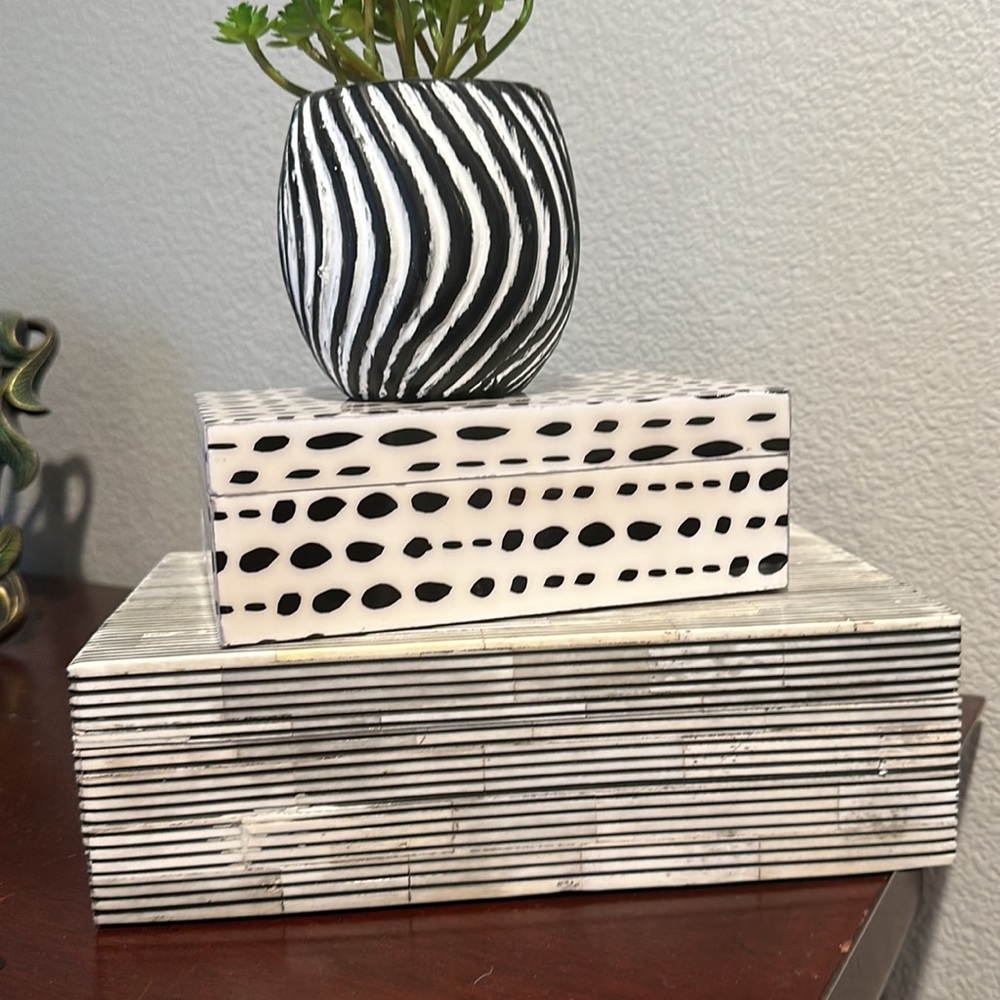 Box - Picture 6 of 7